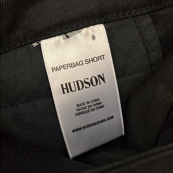 HUDSON JEANS Women's Black Paper
Bag Shorts - Size 27 - NWOT - Picture 5 of 10
